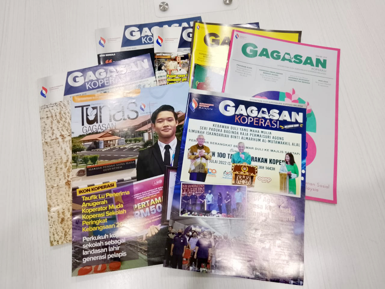 Majalah Jabatan Masih Tertangguh? Ini Masalah Editorial Yang Ramai Pegawai Komunikasi Tak Sedar